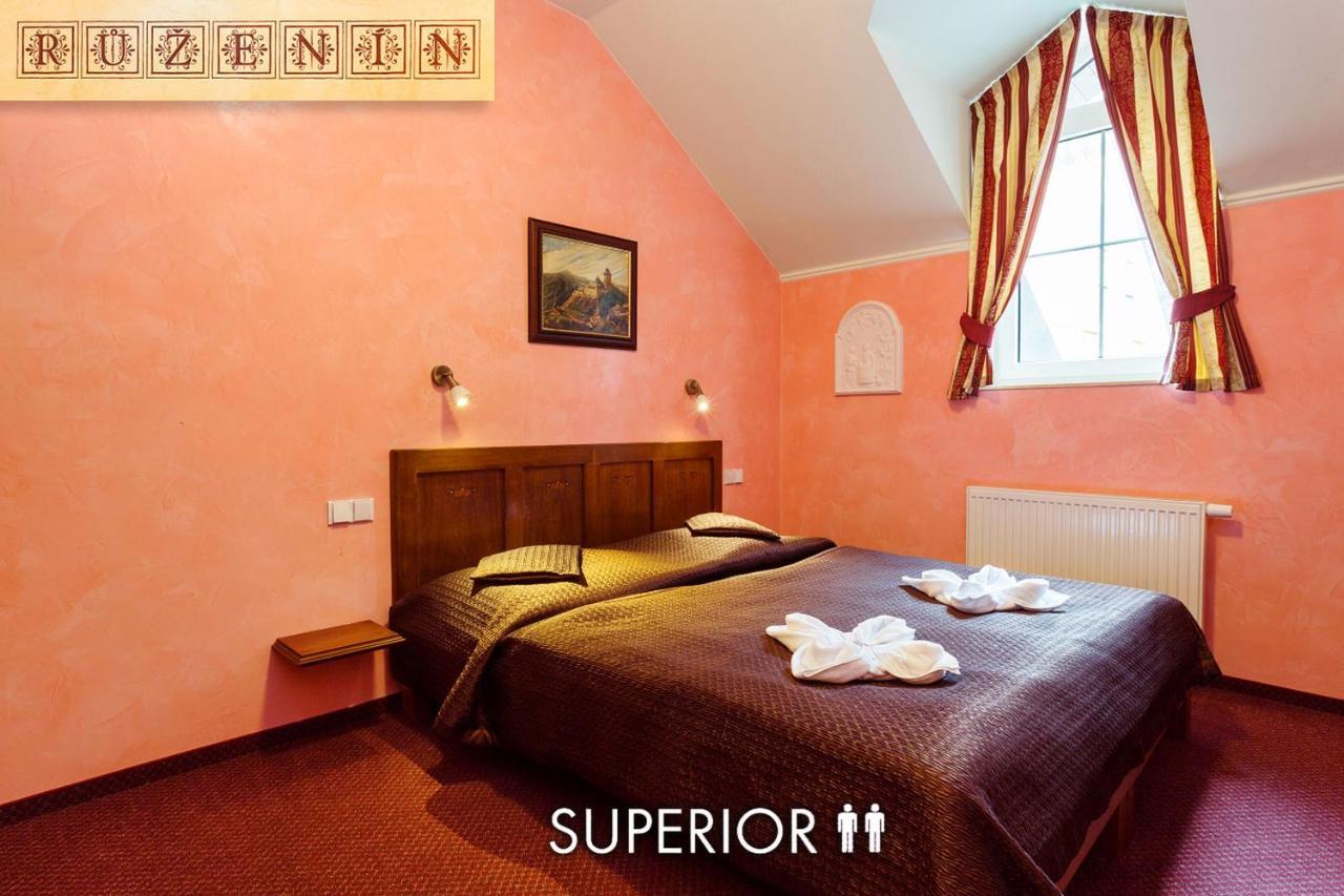 Hotel Karlštejn&SPA Buitenkant foto