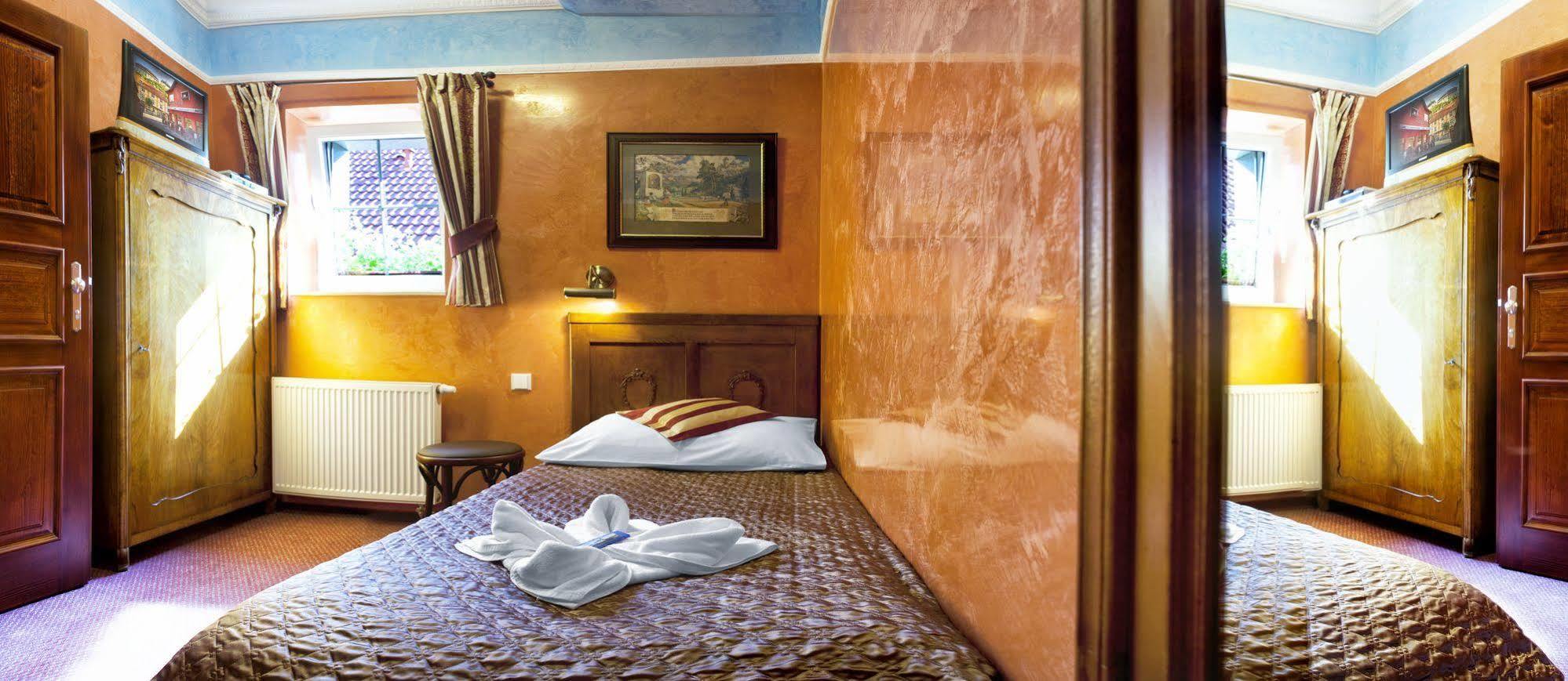 Hotel Karlštejn&SPA Buitenkant foto