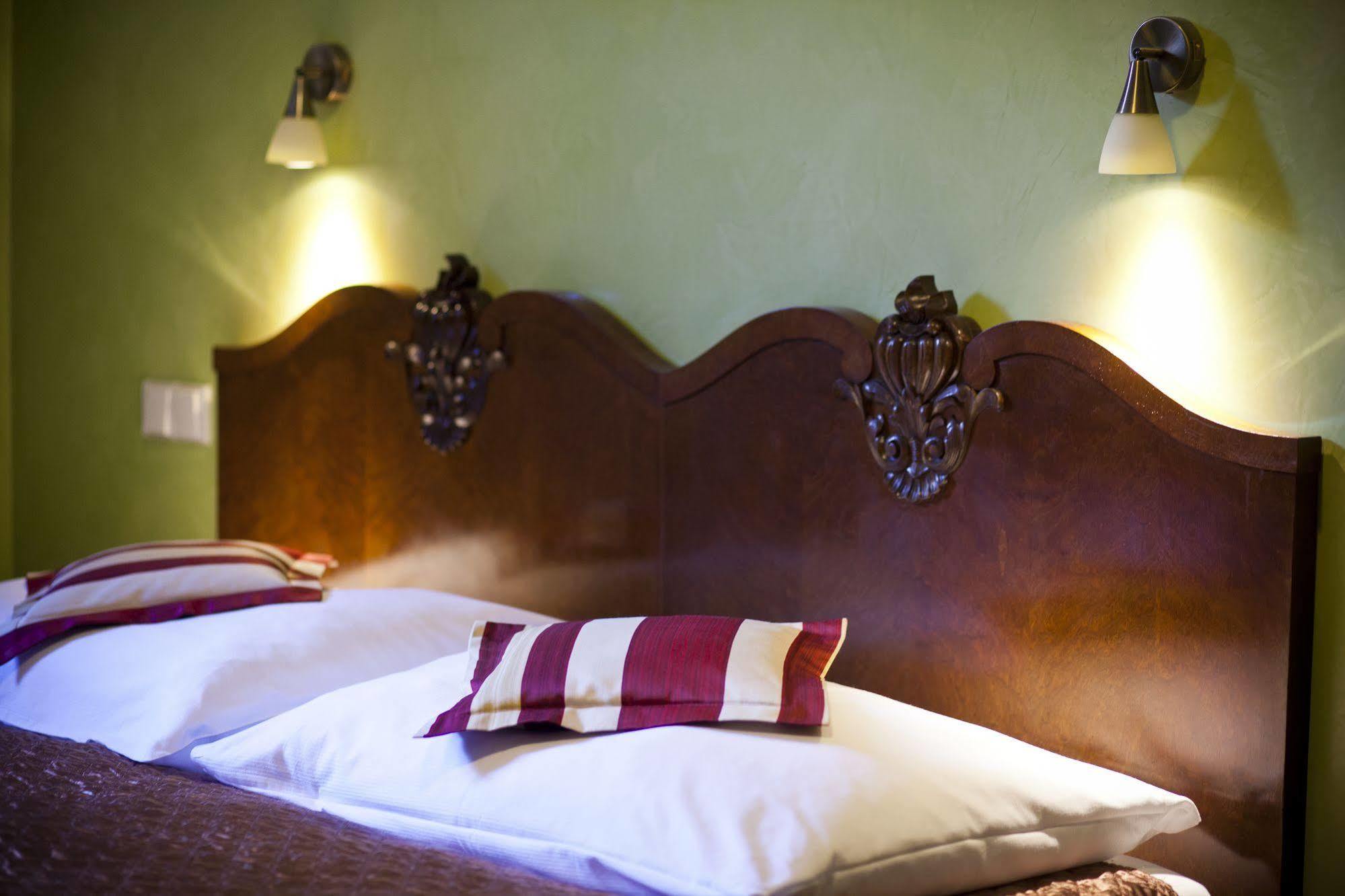 Hotel Karlštejn&SPA Buitenkant foto